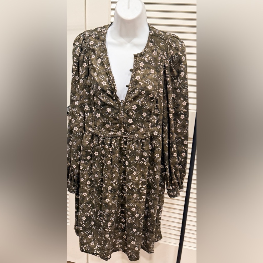 Old Navy Olive Floral Dress